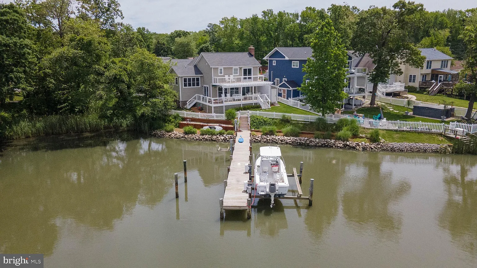 3930 Cove Rd photo 1