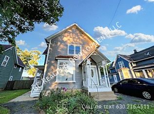 638 Grace St #1, Elgin, IL 60120