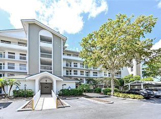 360 Horse Creek Dr APT 107, Naples, FL 34110