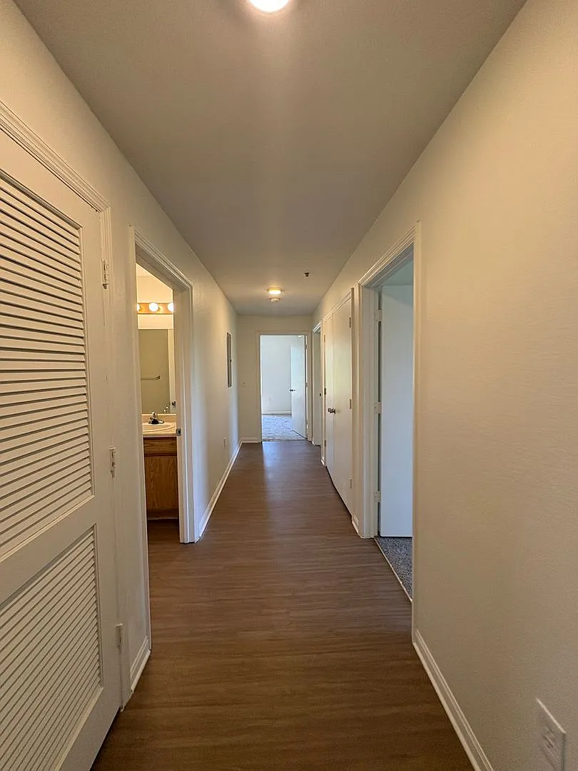 Highlands Apts — Photo 4
