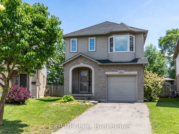 1319 Bonnie Ct, Burlington, ON L7R 5A2
