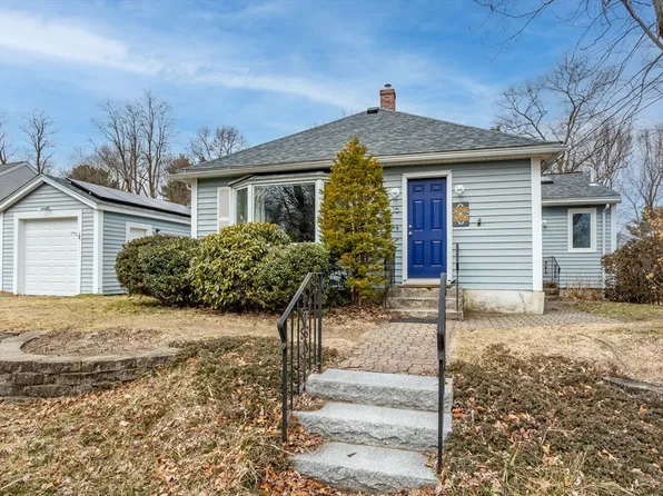 15 Oak Knoll Ave, Chelmsford, MA 01824