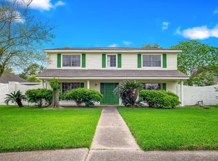 382 Kingscourt Dr, Houston, TX 77015