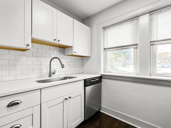 3rd image of 6324 Berthold Ave Floor 1