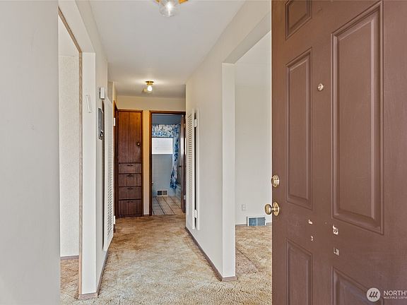 4th image of 5706 S Upland Road