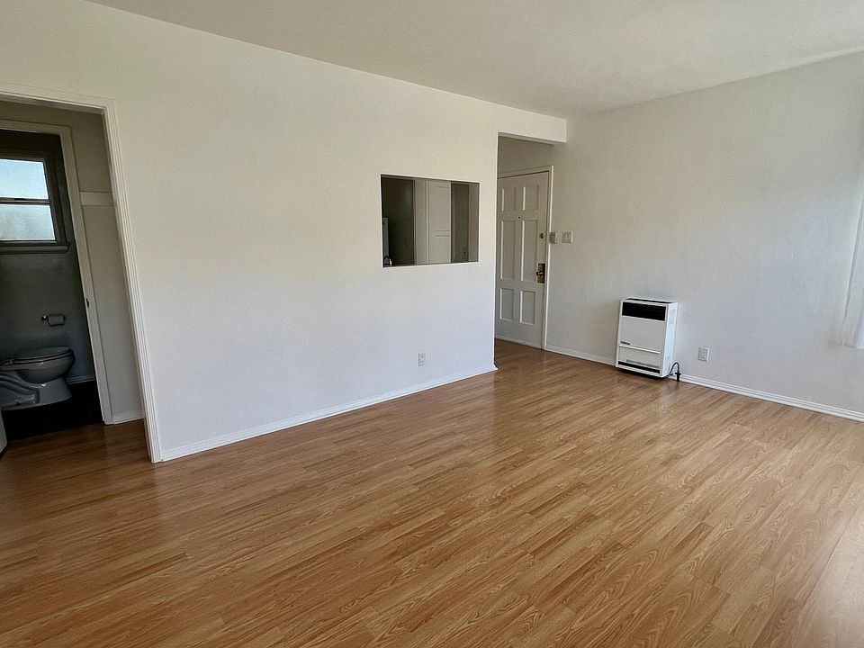 1st image of 4363 Sunset Dr #4363