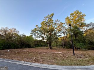 6005 & 6007 Tree Top Ln, Blackshear, GA 31516
