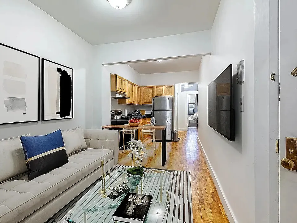 195 Wyckoff Ave #3L