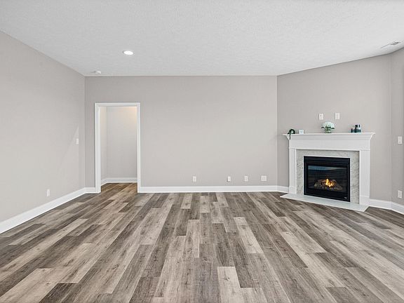 5th image of 540 Bearsden Ln