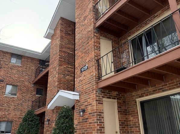 15729 Thomas Ln APT 2AR