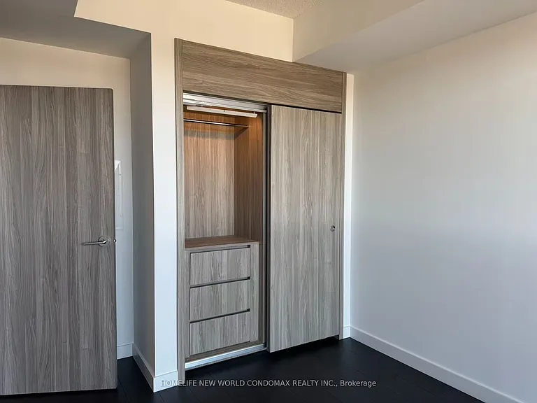 68 Esther Shiner Blvd #1009 — Photo 6