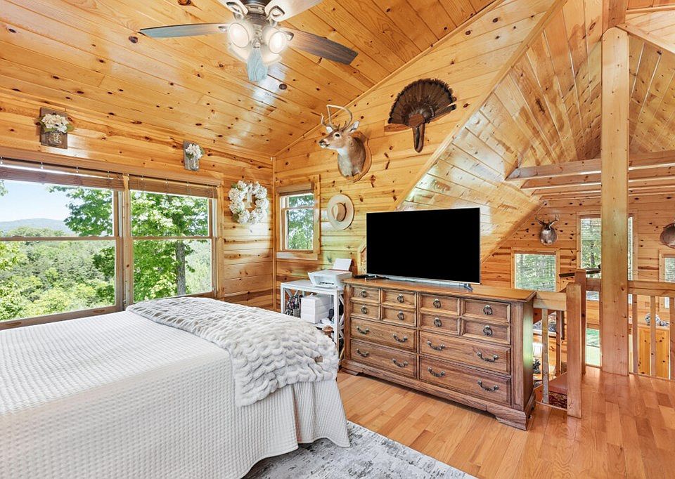22nd image of 1055 Carolina Fox Cir