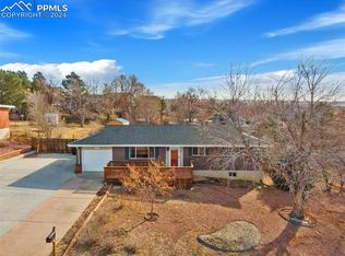613 Crestridge Ave, Colorado Springs, CO 80906
