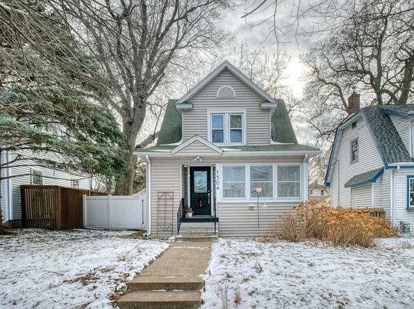 1504 Almond Ave, Saint Paul, MN 55108
