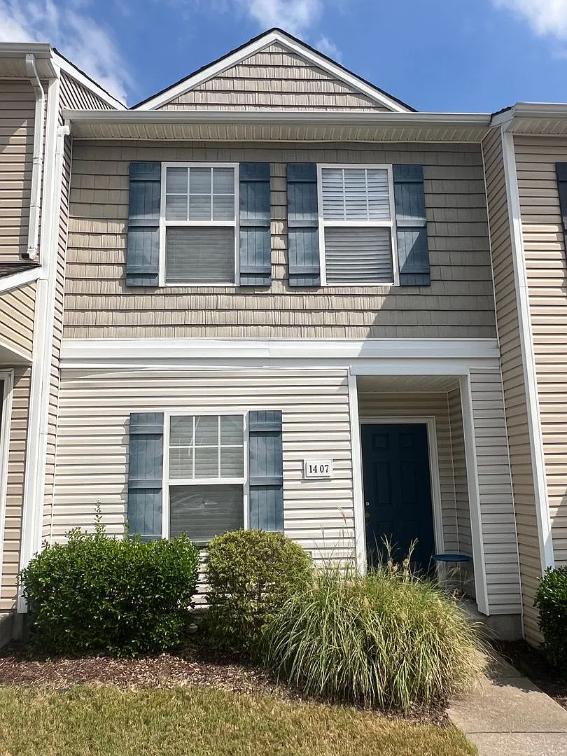 Spacious 2-Bedroom, 2.5-Bathroom Antioch Townhome — Photo 1