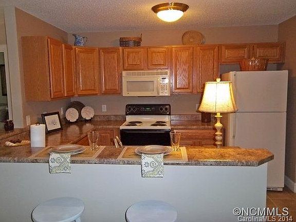 3rd image of 234 E Wash Creek Dr