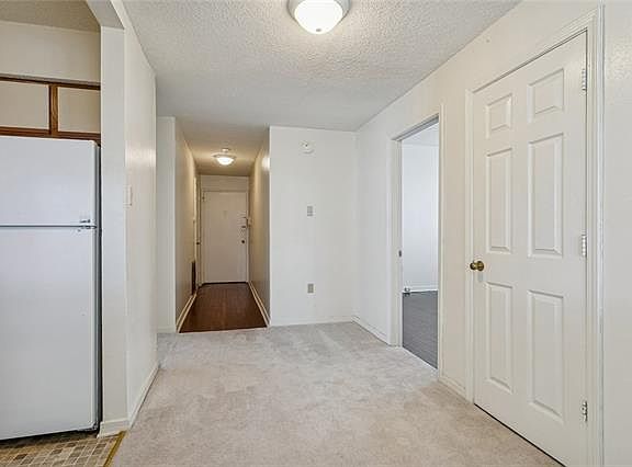 4th image of 7911 St Charles Ave #L