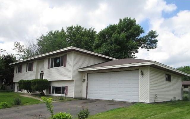 1st image of 17095 Foliage Ave