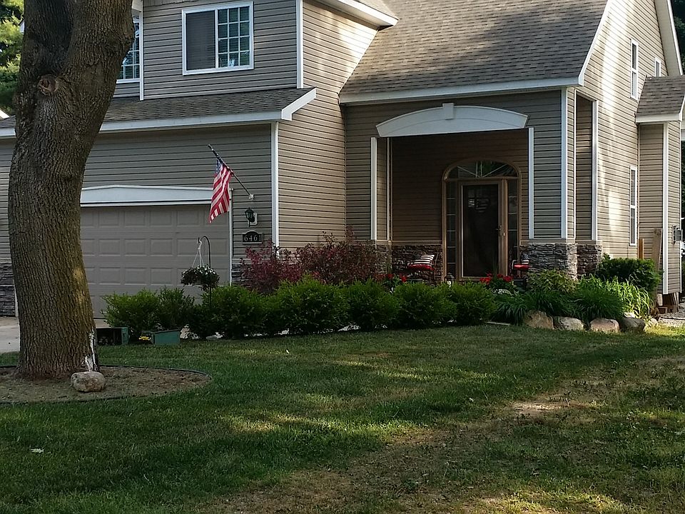 1st image of 6461 Crest Dr