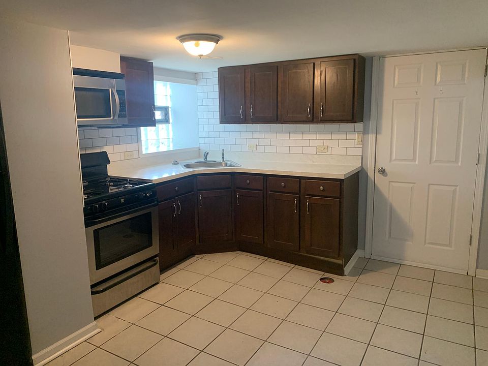 1st image of 5329 W Wrightwood Ave