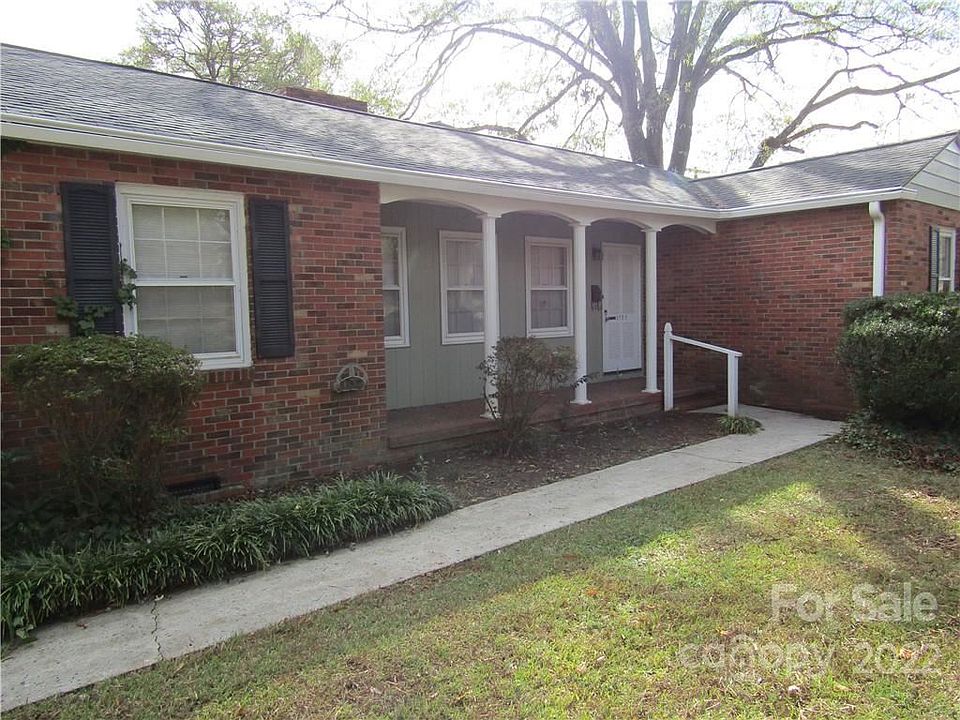 1st image of 1722 Fairfield Dr