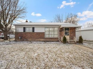 5372 Vivian St, Dearborn Heights, MI 48125