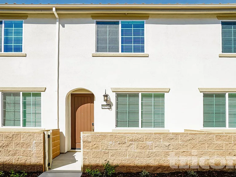 10578 Amigos Ct — Photo 1