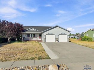 1836 Iron Horse Loop, Spearfish, SD 57783