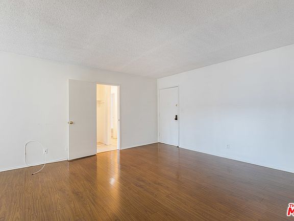 4th image of 1011 Palm Ave APT 318