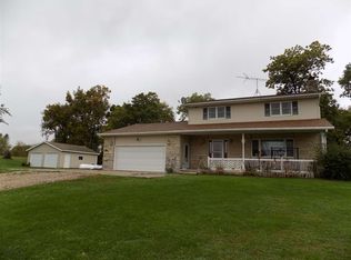 14537 Violet Rd, Anamosa, IA 52205