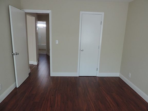 4th image of 439-441 Alden St
