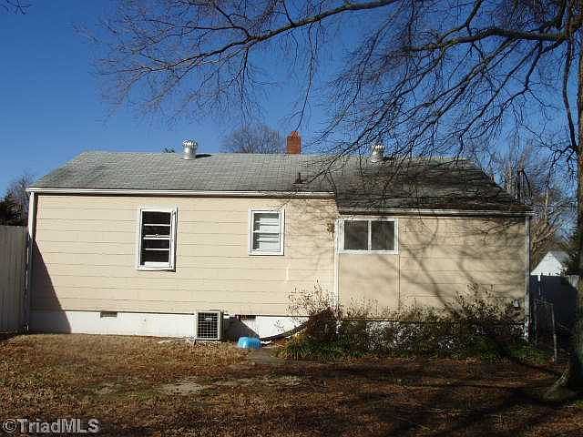 2nd image of 415 Carey Ave