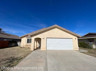 1040 E Stetson Ave, Hemet, CA 92543