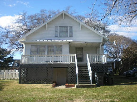 2nd image of 720 N Mecklenburg Ave