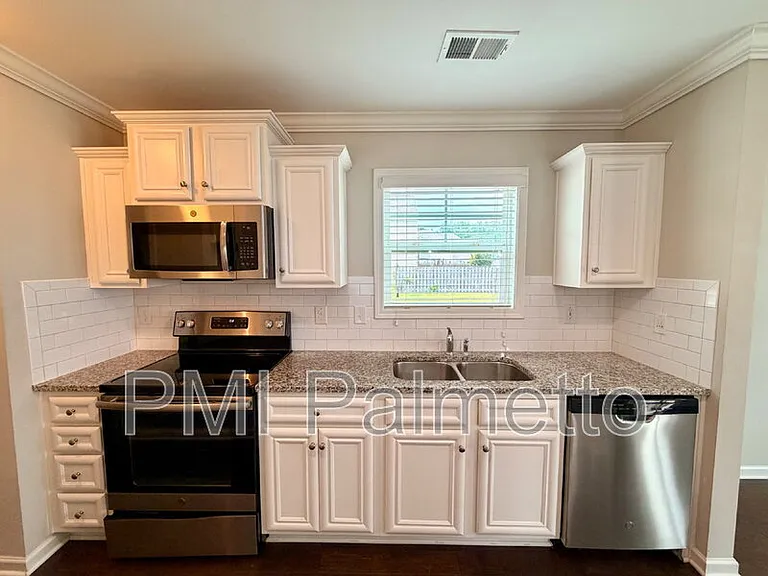 147 Saint George Rd — Photo 10