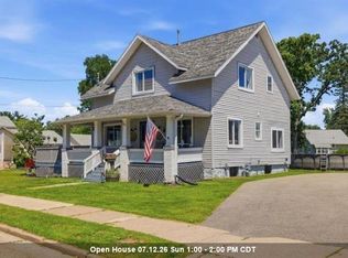 427 5th St, Waupaca, WI 54981