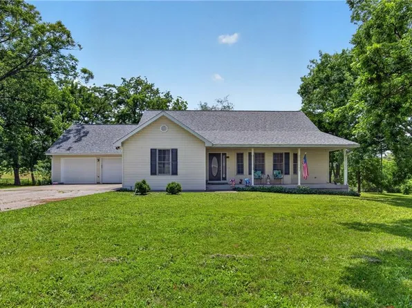 13830 E Musket Rd, Nevada, MO 64772