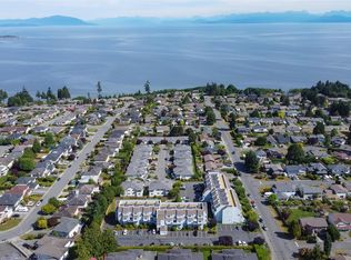 6231 Blueback Rd #102A, Nanaimo, BC V9V 1J3
