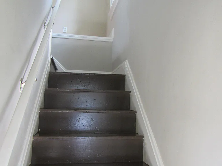 2360 Edwin Ave — Photo 12