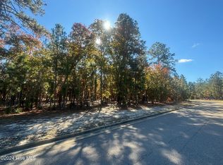 101 Chesterfield Dr, Pinehurst, NC 28374