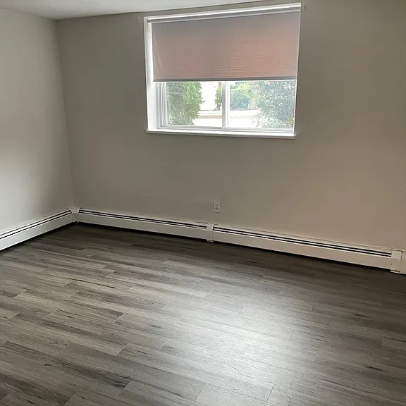 572 Cummins Hwy #1 — Photo 5