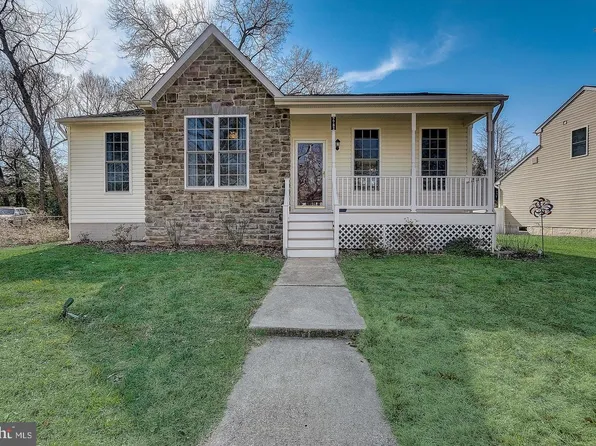 7782 W Shore Rd, Pasadena, MD 21122