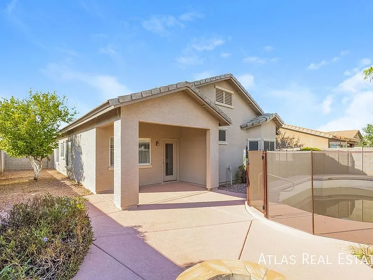 3810 E Waterman St — Photo 14