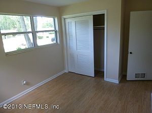 3rd image of 1028 Mantes Ave
