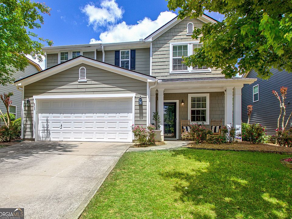1st image of 102 Maple Hill Dr