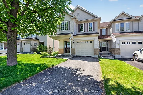 32 Riverstone Dr N Photo 1