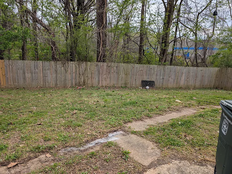 3884 Jasmine Dr — Photo 2