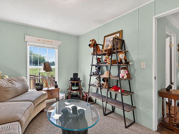 3rd image of 4648 Orchard Rd