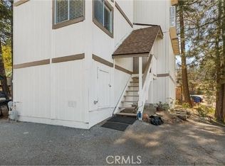 32490 Scandia Dr, Running Springs, CA 92382