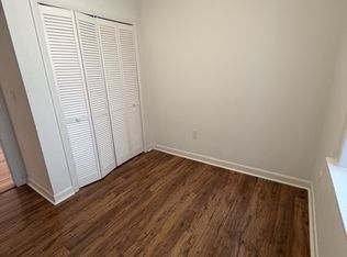 127 Endicott St APT 3, Boston, MA 02113